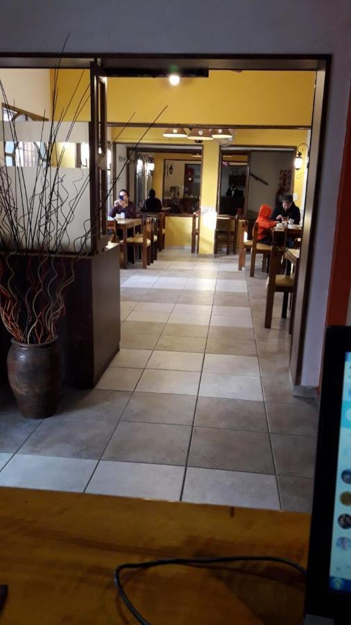 Hotel Kapac Mendoza Eksteriør bilde